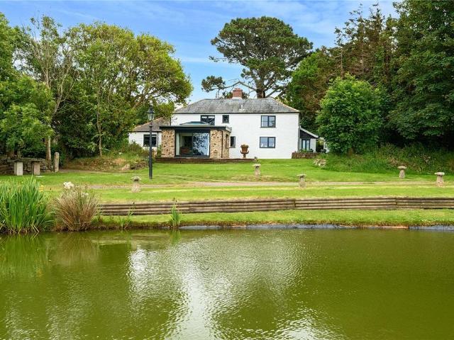 House for sale in Hendra Croft, Cornwall