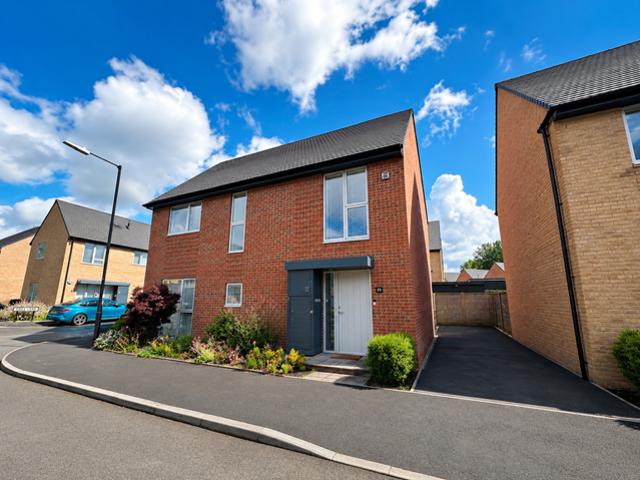 House for sale in Westhoughton, Lee Bank