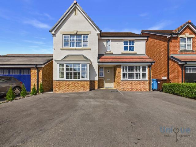 House for sale in Medlar-with-Wesham, Wesham