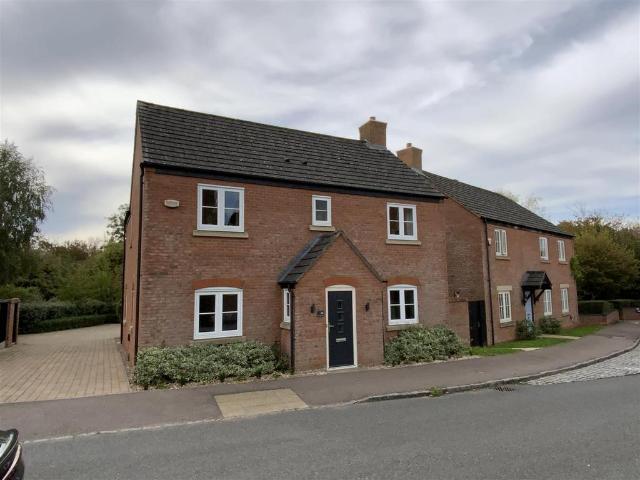 House for sale in Monkston Park, Milton Keynes
