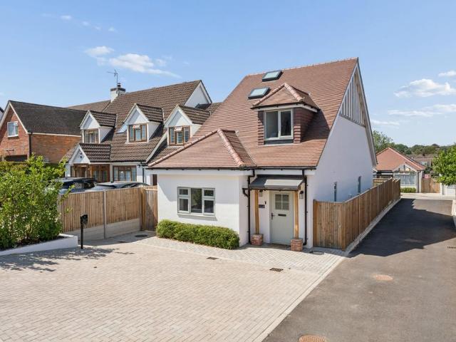 House for sale in Marshalswick, St Albans