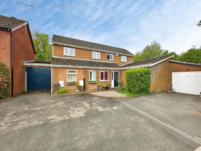 House for sale in Egginton, East Midlands