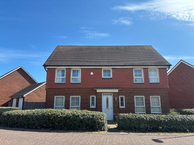 House for sale in Littlecote, West Sussex