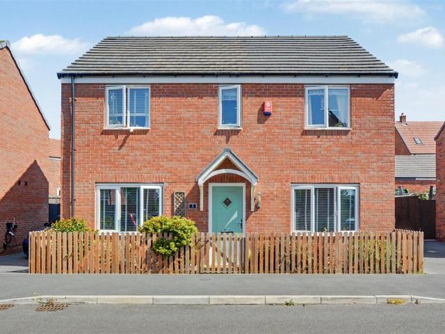 House for sale in Caldermill, East Midlands