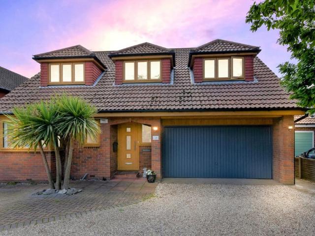 House for sale in Alton Barnes, Essex