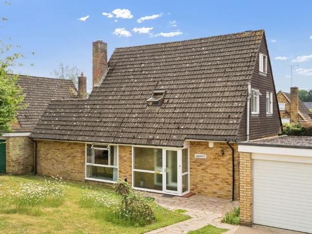 House for sale in Penn, Knotty Green