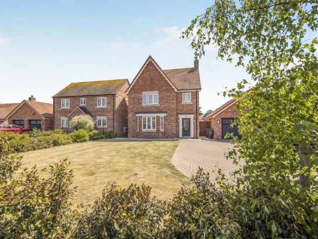 House for sale in Dale Hill, Essex