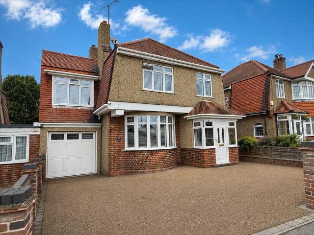 House for sale in Holland-on-Sea, Dale Hill
