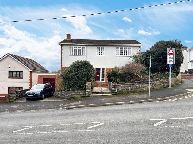 House for sale in Pembrey and Burry Port Town, Wales