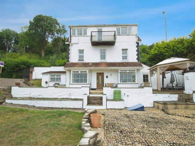 House for sale in Caerleon, Wales