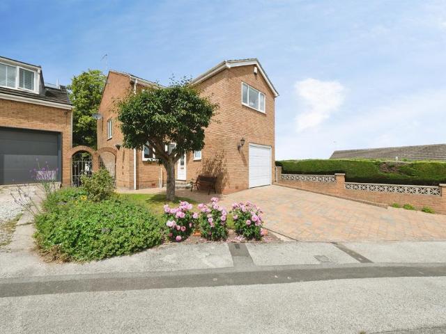 House for sale in Upper Haugh, South Yorkshire
