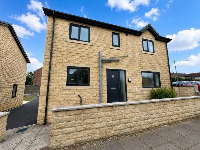 House for sale in Broad Folds, Clayton