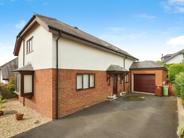 House for sale in Criccieth