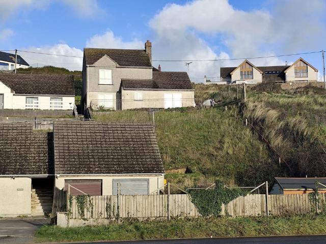 House for sale in Penwartha Coombe, Cornwall