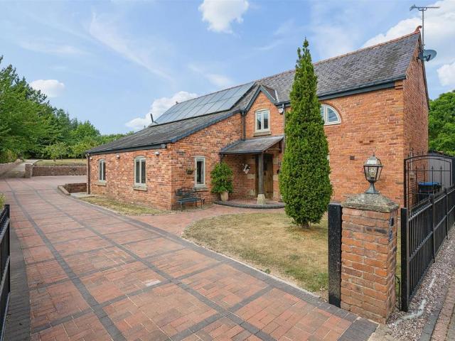 House for sale in Johnstown, Wales