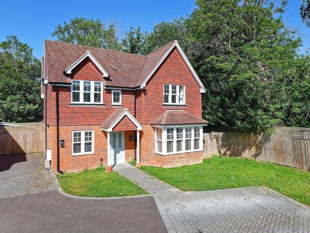 House for sale in Greenfields, Red Hill