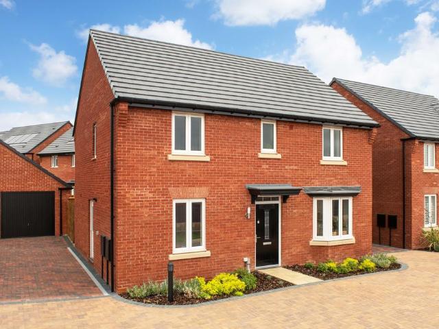 House for sale in Priors Hall Park, Weldon