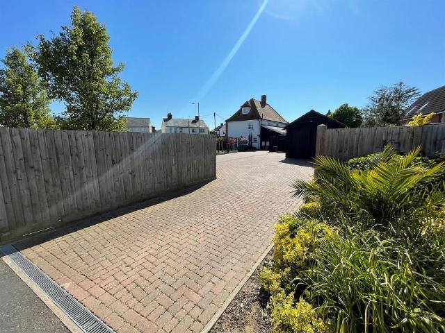 House for sale in Upper Dovercourt, Dale Hill