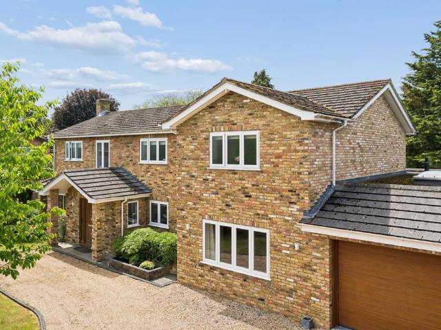 House for sale in Penn, Knotty Green
