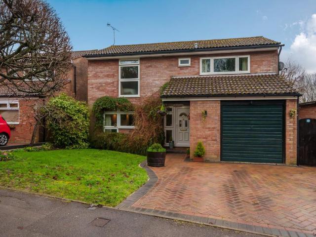 House for sale in Emmbrook, Wokingham