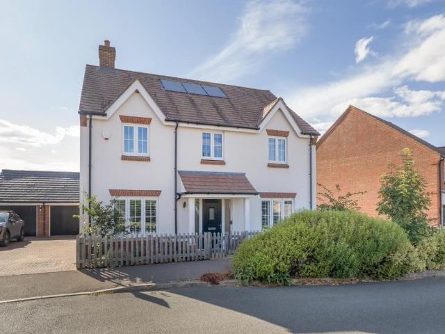 House for sale in Crowdhill, Helford