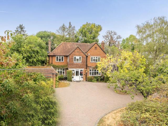 House for sale in Moor Park Estate, Three Rivers