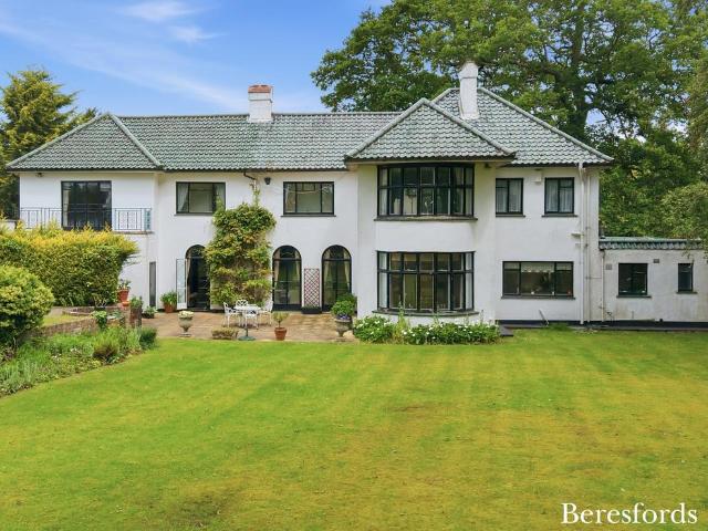 House for sale in Navestock Side, Essex