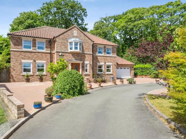 House for sale in Swinton, South Yorkshire