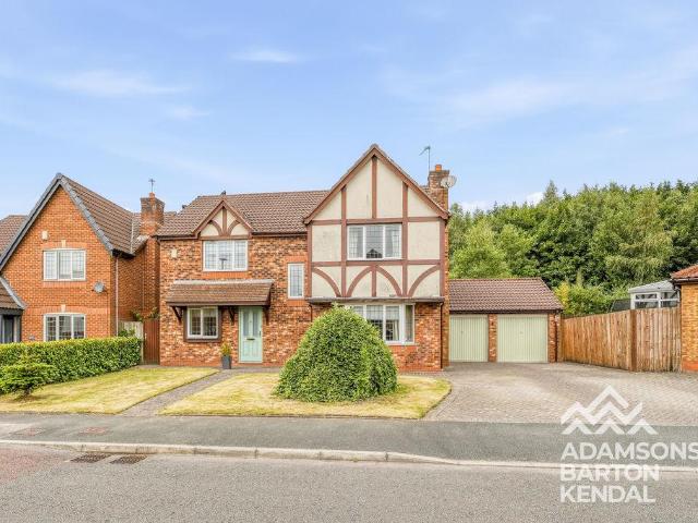House for sale in Bamford, Burnedge