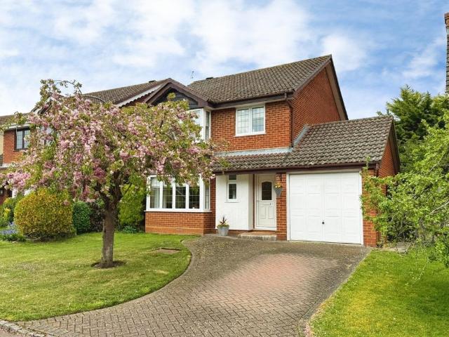 House for sale in Martin's Heron, Winkfield