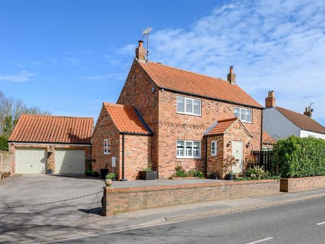 House for sale in Rufforth, York