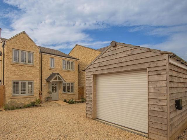 House for sale in Brinkworth, Wiltshire
