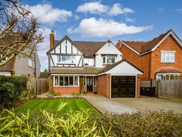 House for sale in Bromsgrove, Worcestershire