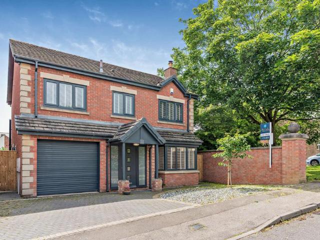 House for sale in Middleton St George, Darlington