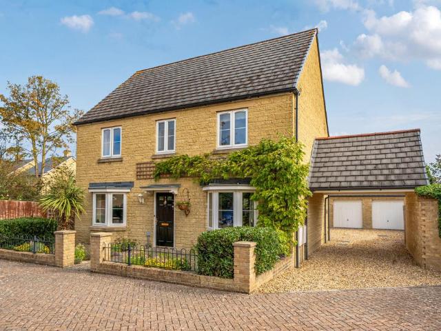 House for sale in Black Bourton, Oxfordshire