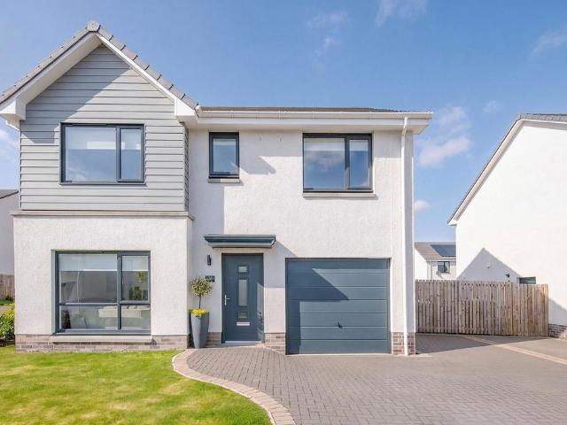 House for sale in Crieff, Scotland