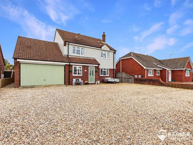 House for sale in Little Oakley, Dale Hill