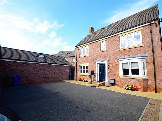 House for sale in Eastfield