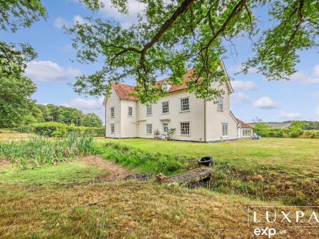 House for sale in Chelmondiston, Suffolk