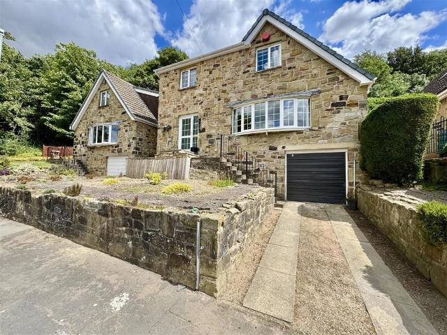 House for sale in Armitage Bridge, West Yorkshire
