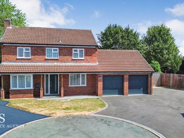 House for sale in Beamhurst, Staffordshire