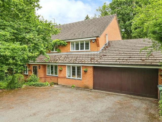House for sale in Kedleston, East Midlands