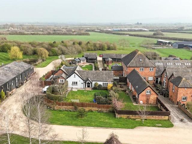 House for sale in Mentmore, Ledburn