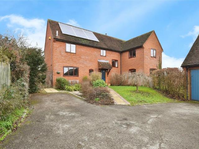 House for sale in Adstock, Buckinghamshire
