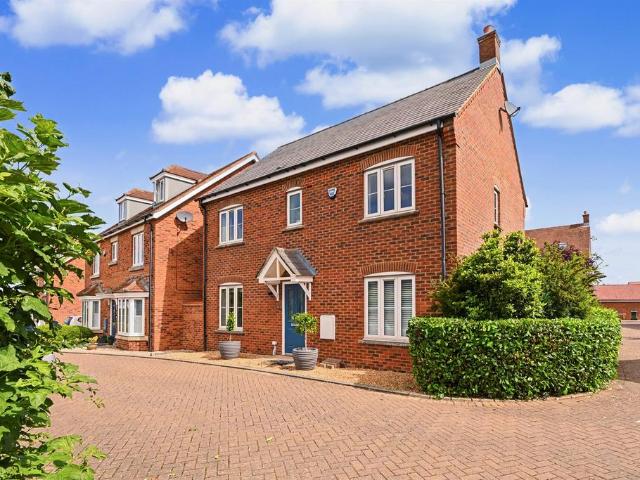 House for sale in Pitstone