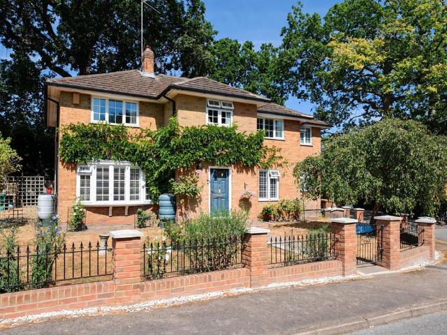 House for sale in Little Sandhurst