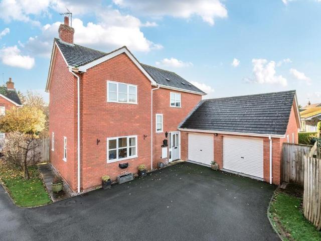 House for sale in Tetchill, Shropshire