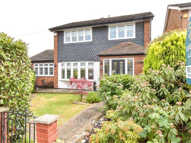 House for sale in Emerson Park, Greater London