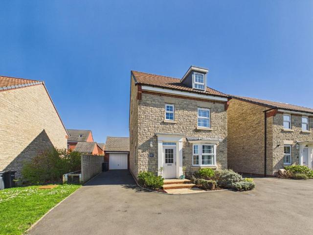 House for sale in Calne