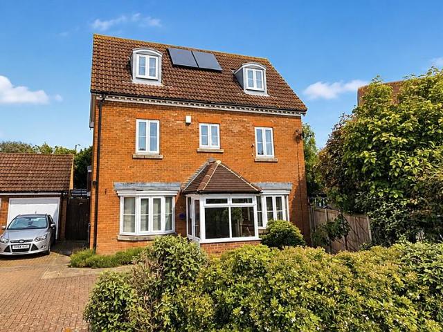 House for sale in Oxenden, The Bridge